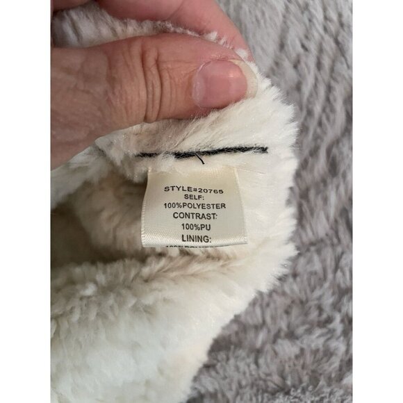 Skies Are Blue Faux Suede Shearling Vest XS Black White Open Front Sherpa Lined - Picture 8 of 9